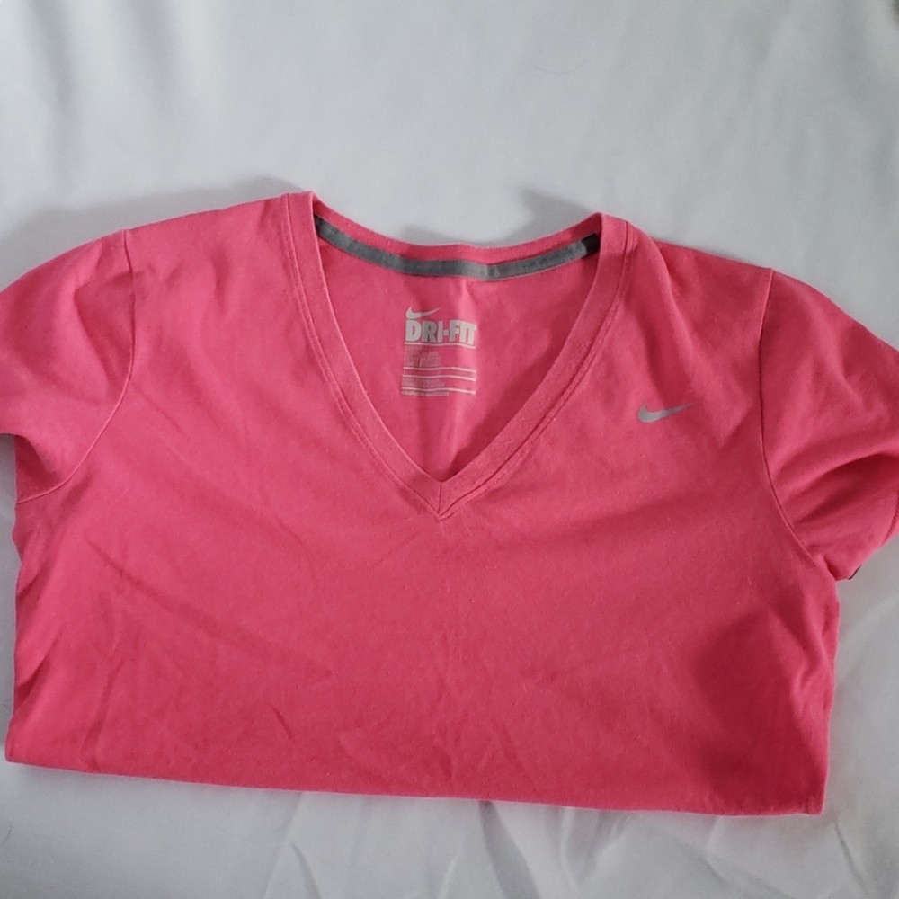 Pink Nike V Neck size L